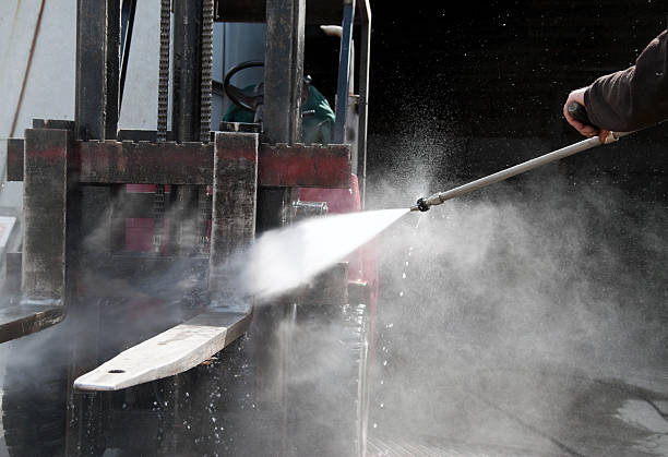 Best Affordable Power Washing  in Holstein, IA